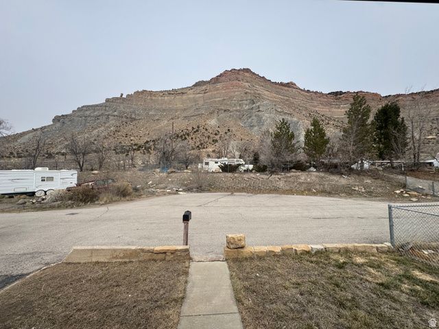 46 E E ST, Helper, UT 84526