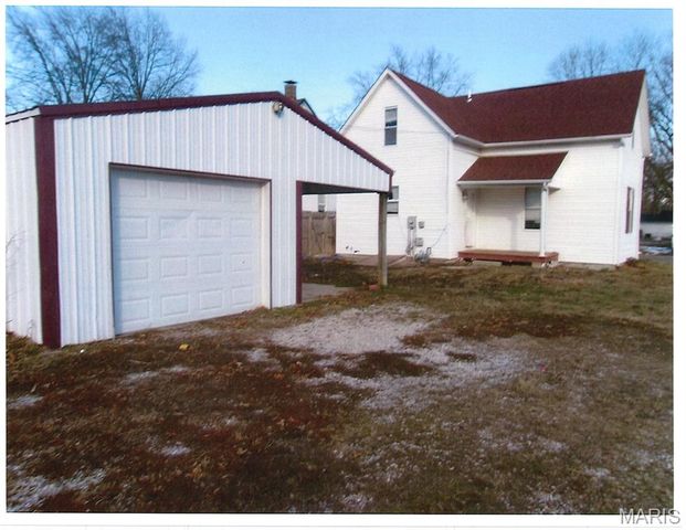 108 S Vine Street, Freeburg, IL 62243