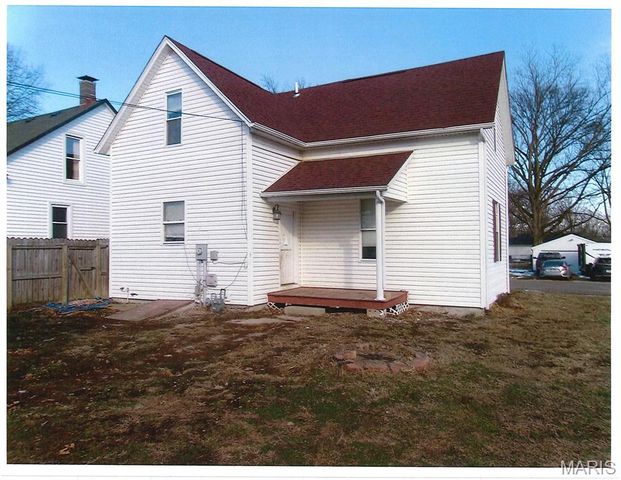 108 S Vine Street, Freeburg, IL 62243