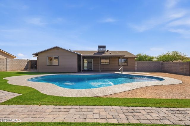 8652 W Heatherbrae Drive, Phoenix, AZ 85037