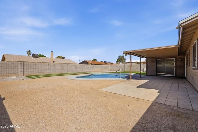 8652 W Heatherbrae Drive, Phoenix, AZ 85037