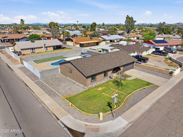 8652 W Heatherbrae Drive, Phoenix, AZ 85037