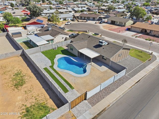 8652 W Heatherbrae Drive, Phoenix, AZ 85037