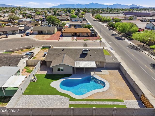 8652 W Heatherbrae Drive, Phoenix, AZ 85037