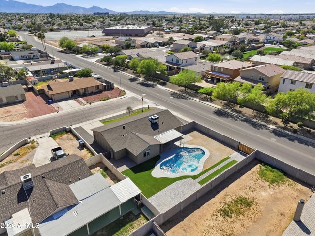 8652 W Heatherbrae Drive, Phoenix, AZ 85037