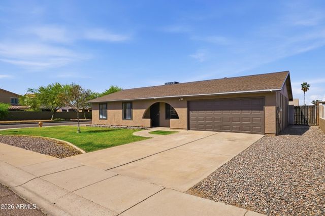 8652 W Heatherbrae Drive, Phoenix, AZ 85037