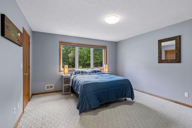 13185 Island View Drive NW, Elk River, MN 55330