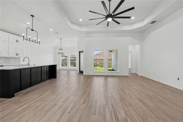 6849 La Salle Dr, Corpus Christi, TX 78414