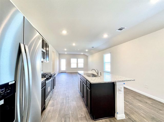 264 Texas Palmetto CIR, Kyle, TX 78640