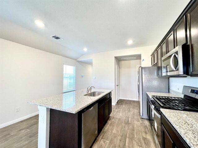 264 Texas Palmetto CIR, Kyle, TX 78640