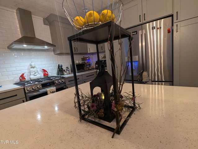 114 Greenland Park Road, Church Hill, TN 37642