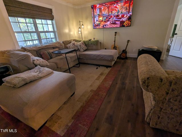 114 Greenland Park Road, Church Hill, TN 37642