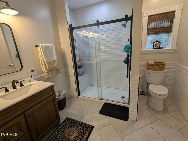 114 Greenland Park Road, Church Hill, TN 37642