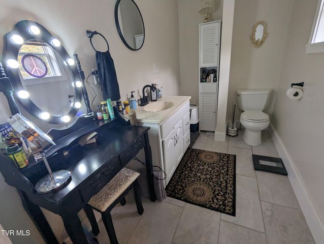 114 Greenland Park Road, Church Hill, TN 37642