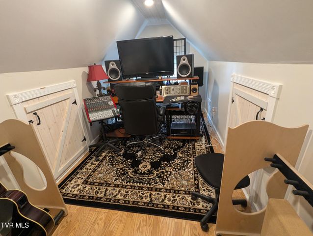 114 Greenland Park Road, Church Hill, TN 37642