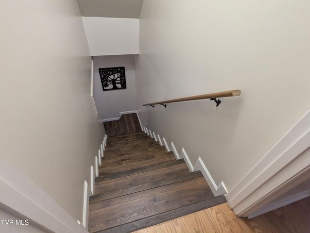 114 Greenland Park Road, Church Hill, TN 37642