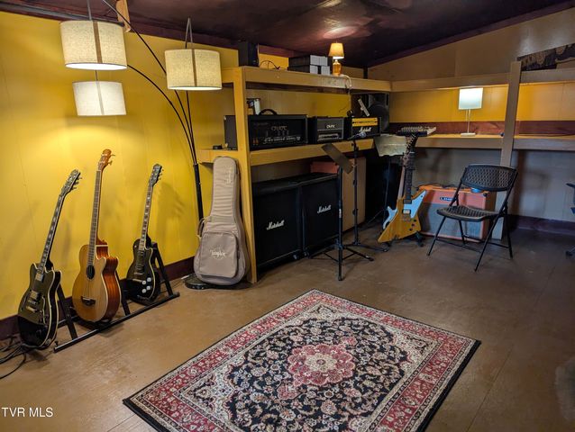 114 Greenland Park Road, Church Hill, TN 37642