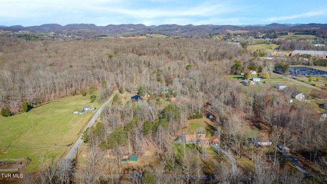 114 Greenland Park Road, Church Hill, TN 37642