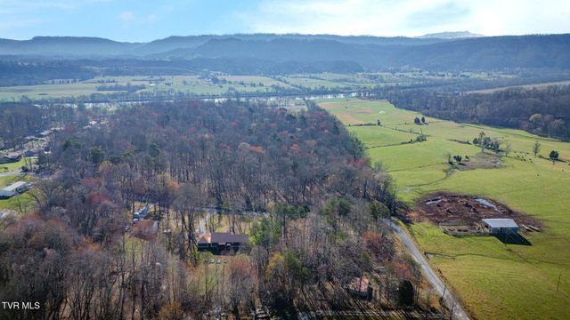 114 Greenland Park Road, Church Hill, TN 37642