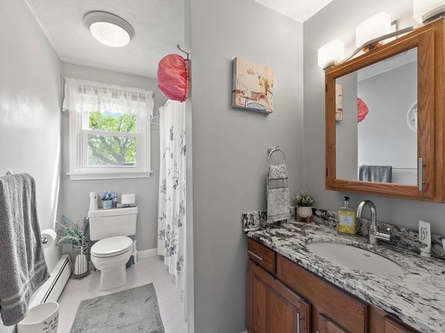54 Oaklandave, Lynn, MA 01905