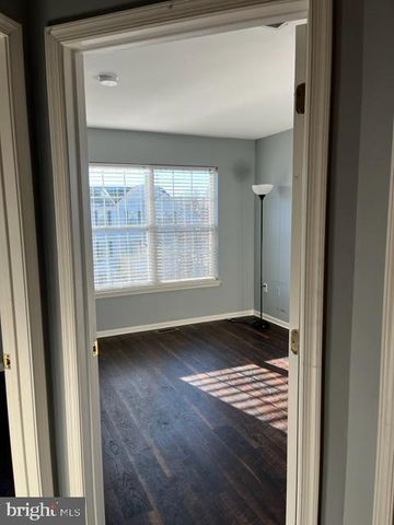 1032 MOORE RD, Thorofare, NJ 08086