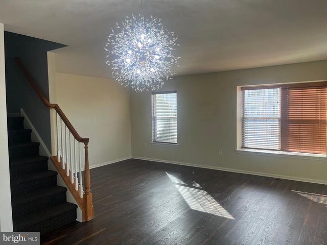 1032 MOORE RD, Thorofare, NJ 08086