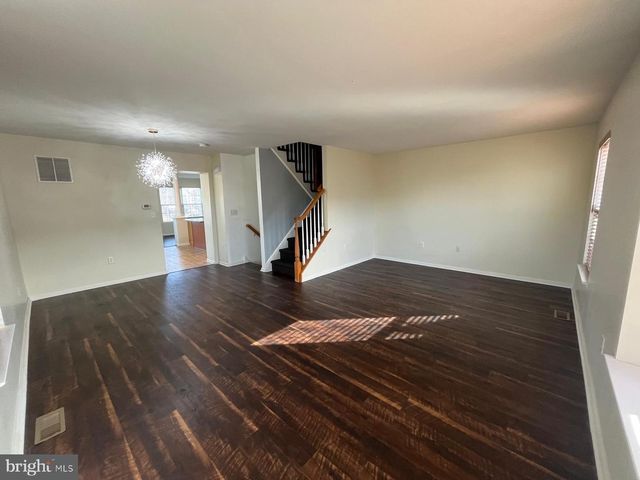 1032 MOORE RD, Thorofare, NJ 08086