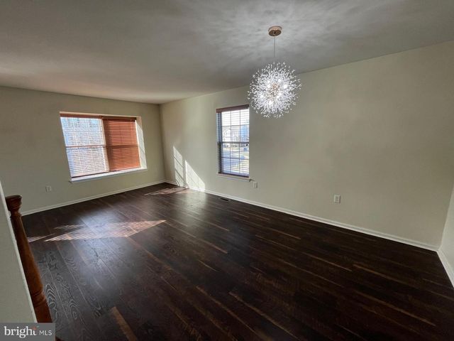 1032 MOORE RD, Thorofare, NJ 08086