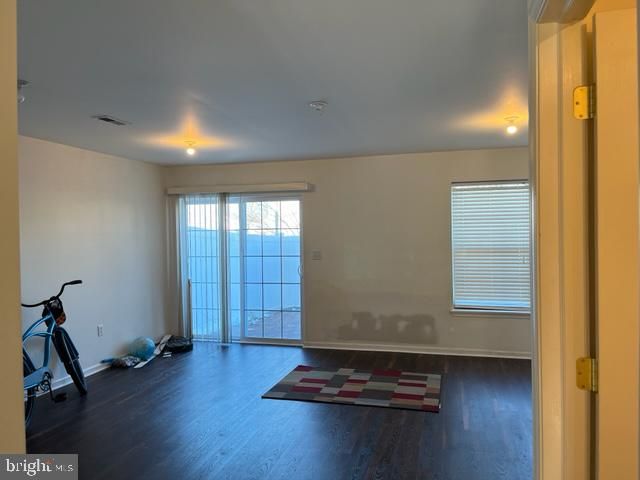 1032 MOORE RD, Thorofare, NJ 08086