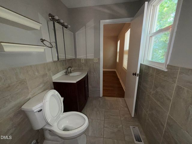 101 Angus Court, Cary, NC 27511