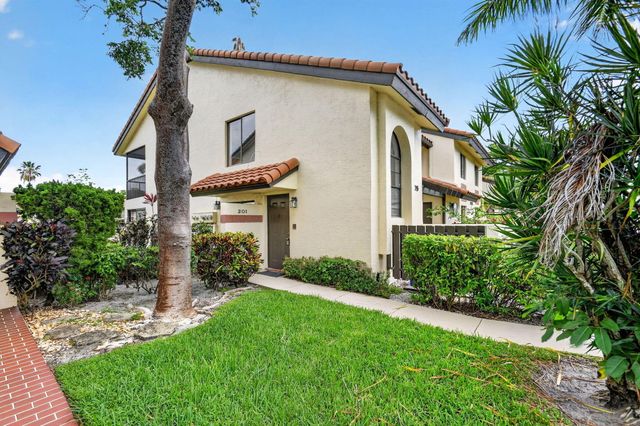 10231 N Circle Lake Drive 201, Boynton Beach, FL 33437