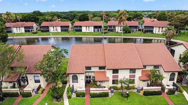 10231 N Circle Lake Drive 201, Boynton Beach, FL 33437