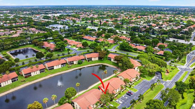 10231 N Circle Lake Drive 201, Boynton Beach, FL 33437