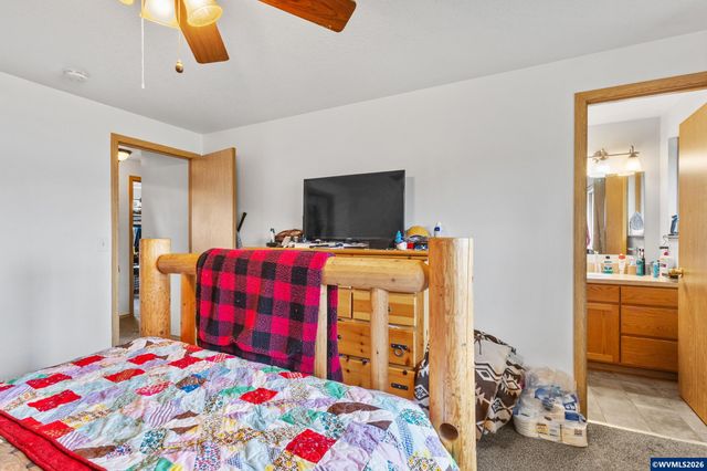 7530 6th St SE, Turner, OR 97392