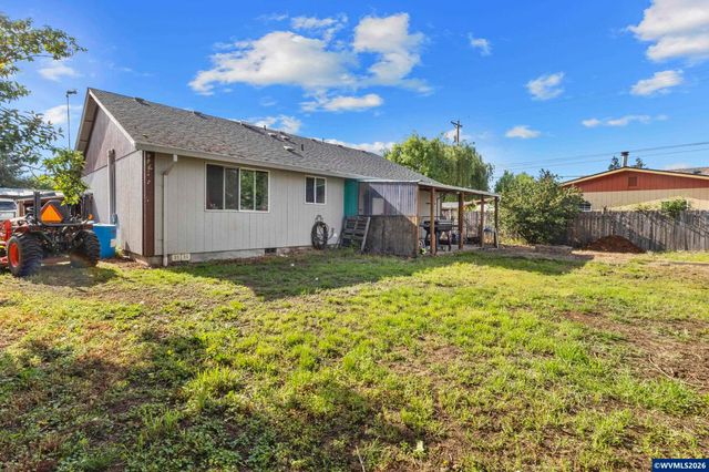7530 6th St SE, Turner, OR 97392
