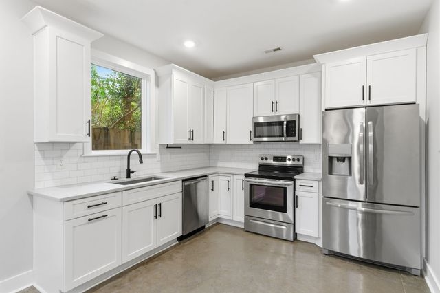 801 Cherokee Ave Apt 9, Nashville, TN 37207