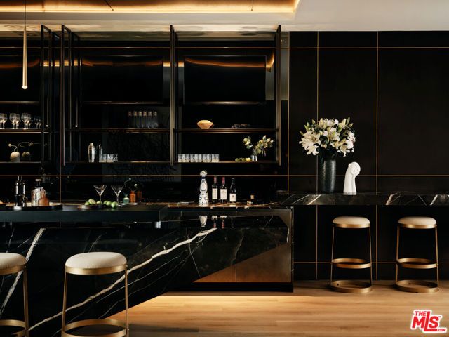 9259 Robin Drive, Los Angeles, CA 90069