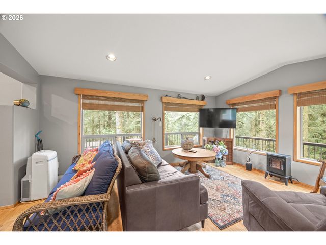 19921 WHALESHEAD Rd, Brookings, OR 97415