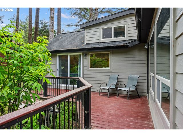 19921 WHALESHEAD Rd, Brookings, OR 97415