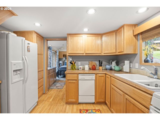 19921 WHALESHEAD Rd, Brookings, OR 97415