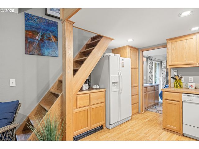 19921 WHALESHEAD Rd, Brookings, OR 97415
