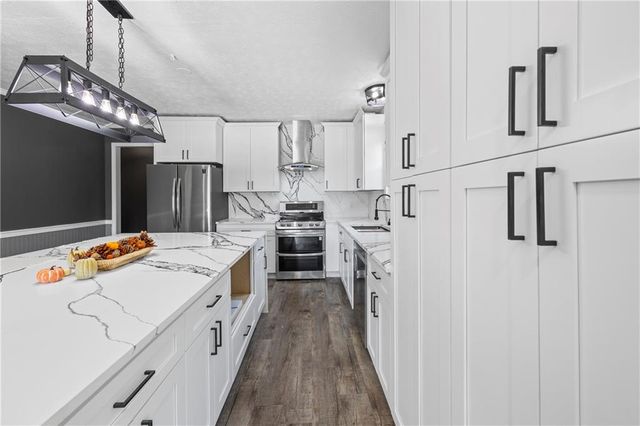 2950 Camp Mitchell Road, Loganville, GA 30052