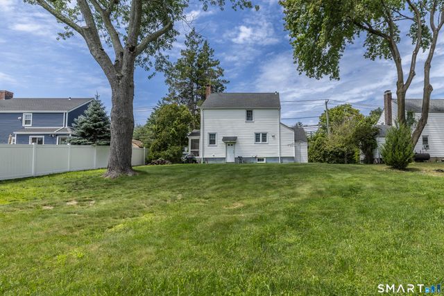 810 Huntington Turnpike, Bridgeport, CT 06610