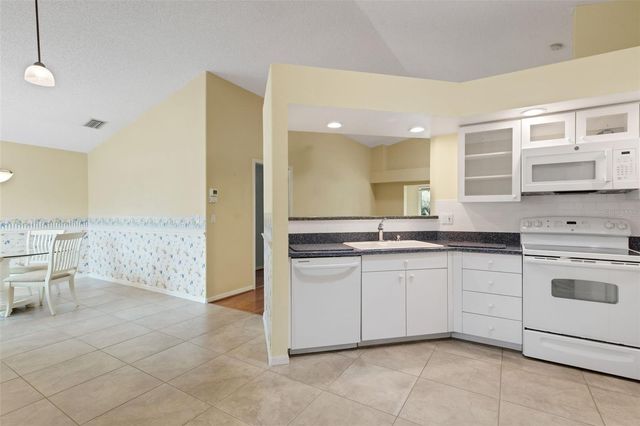 4430 FERN DRIVE, Bradenton, FL 34208