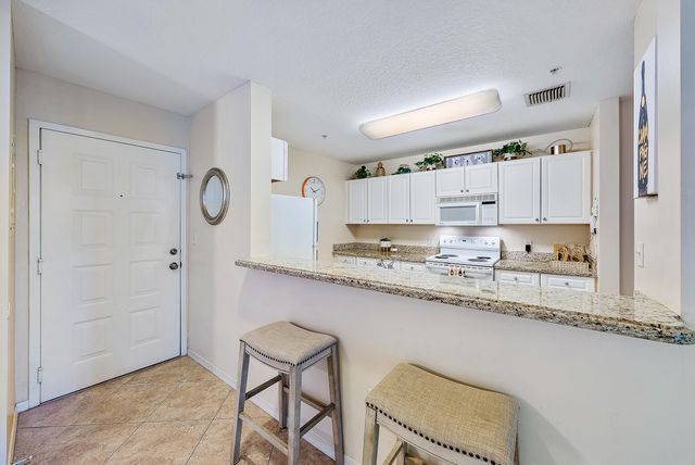 1200 Town Center Drive 225, Jupiter, FL 33458