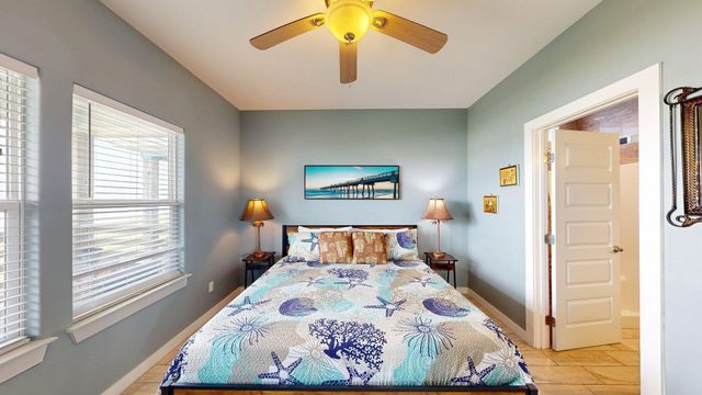 432 Paradise Pointe Drive, Port Aransas, TX 78373