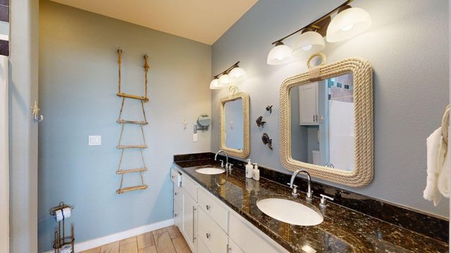 432 Paradise Pointe Drive, Port Aransas, TX 78373