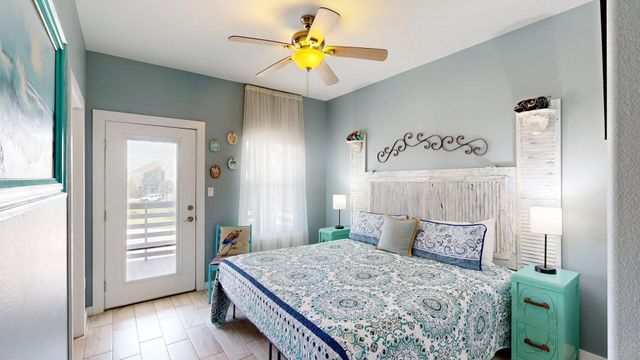 432 Paradise Pointe Drive, Port Aransas, TX 78373