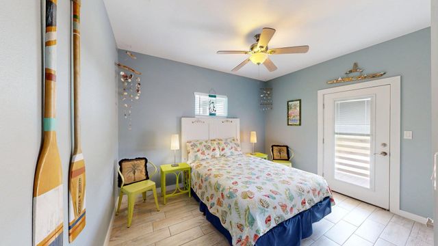 432 Paradise Pointe Drive, Port Aransas, TX 78373