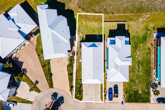 432 Paradise Pointe Drive, Port Aransas, TX 78373